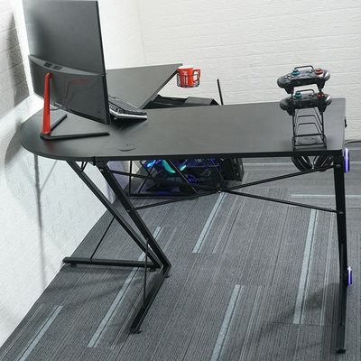 Espacio de trabajo Oficina del hogar Mesa de juegos de computadora en forma de L con soporte de monitor de esquina redonda