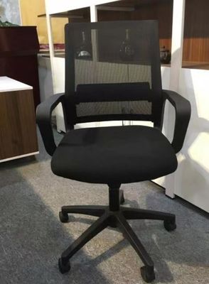 Silla de oficina de malla de base de nylon ajustable con tela personalizada y respaldo de PP negro