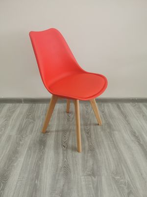 40'HQ sillas de salón con cojín de PU 1488pcs precios silla de comedor de tulipanes de madera nórdica