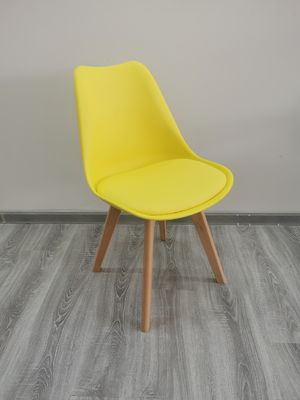 40'HQ sillas de salón con cojín de PU 1488pcs precios silla de comedor de tulipanes de madera nórdica