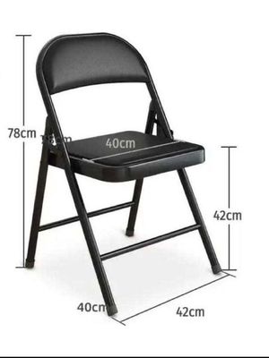 Embalaje de correo estilo de diseño moderno silla plegable con marco de metal blanco