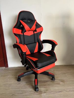 Silla de juegos de PC de diseño moderno de carreras con reposapiés y reposacabezas